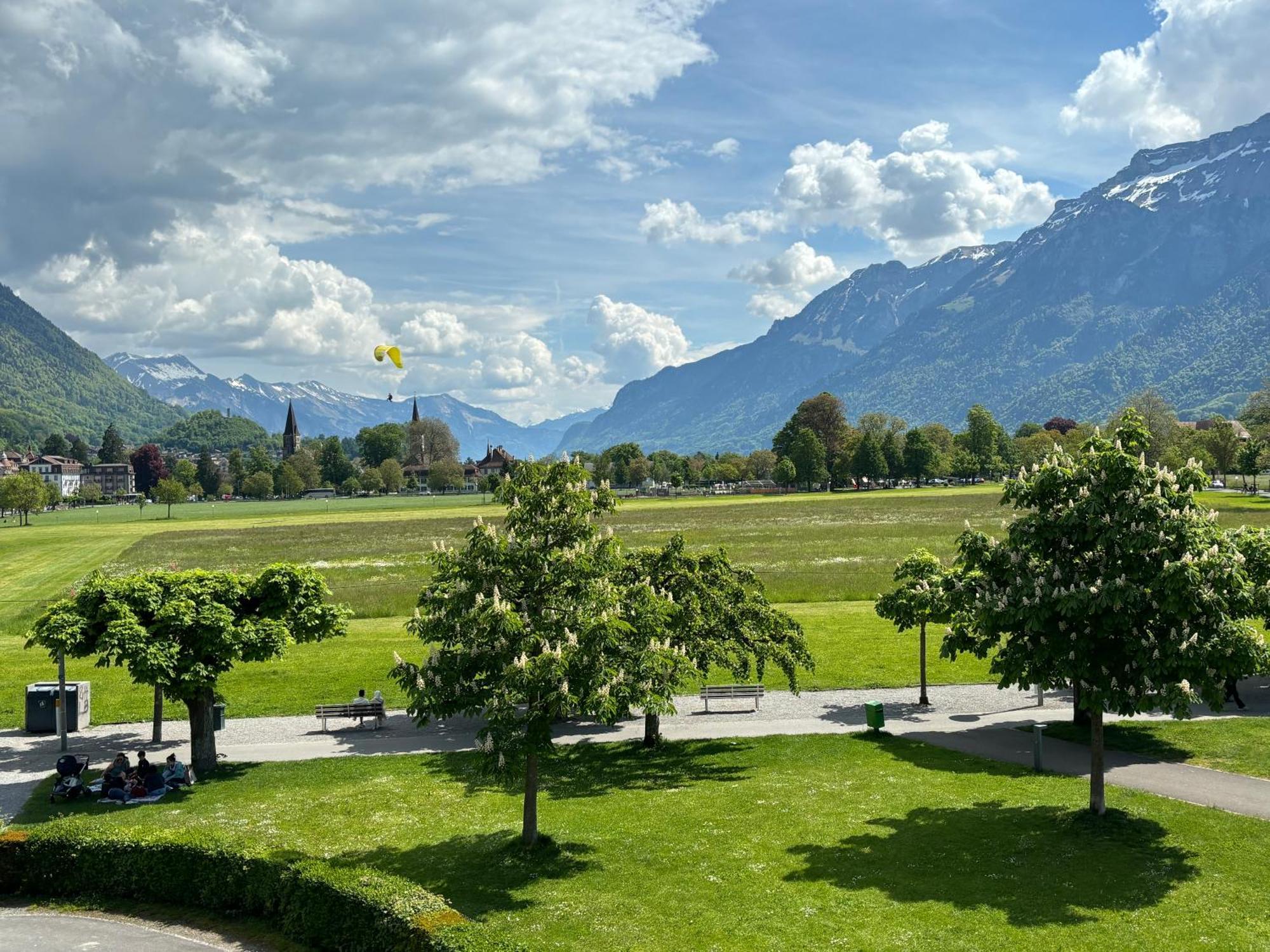 Center Park Apartment Interlaken Exteriör bild